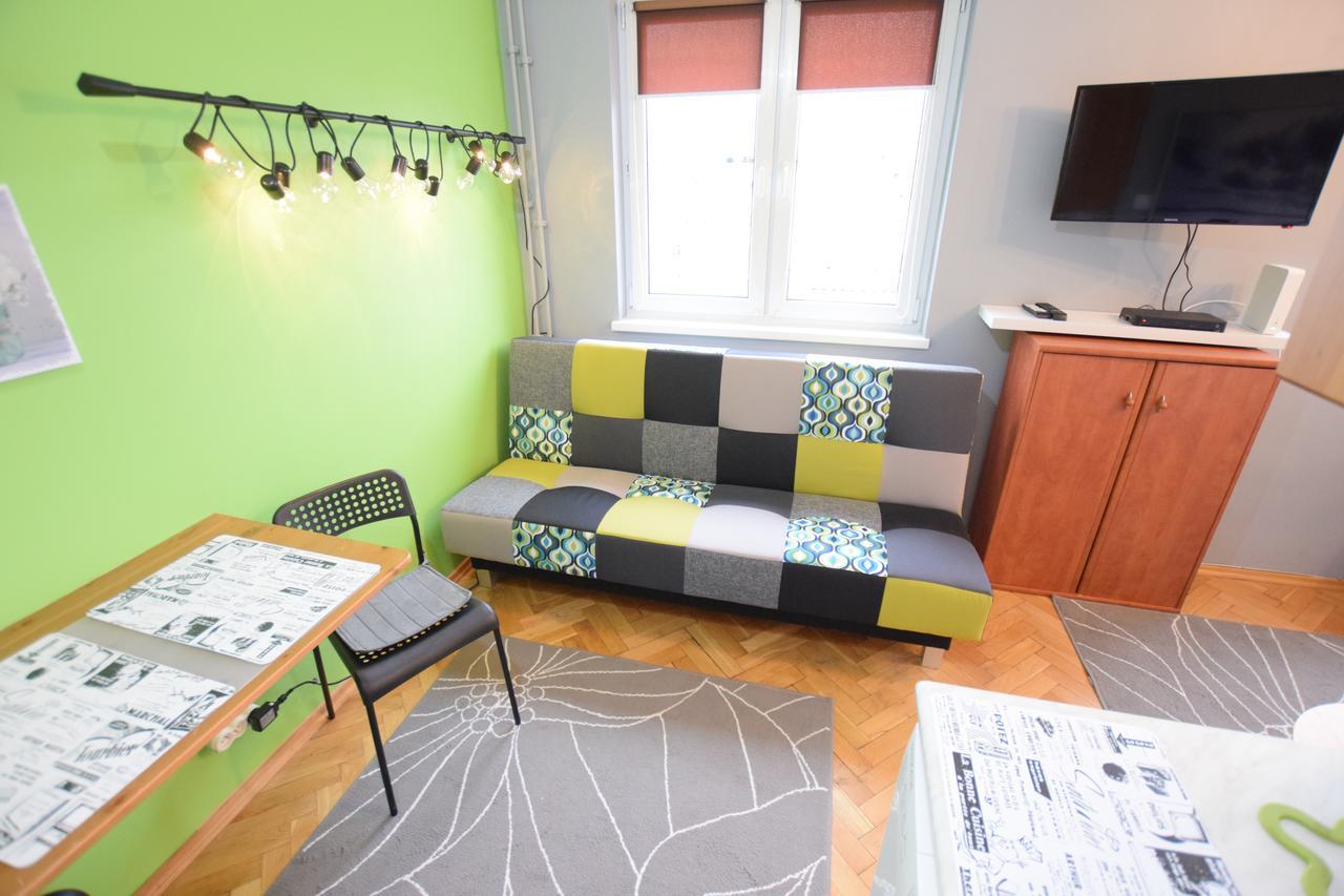 Elegant Apartment Chmielna Promenade Warsaw Luaran gambar