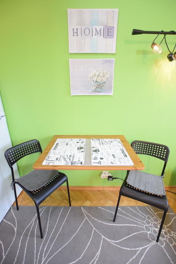 Elegant Apartment Chmielna Promenade Warsaw Luaran gambar